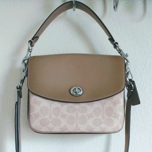 Coach Cassie 19 in Sand Taupe
